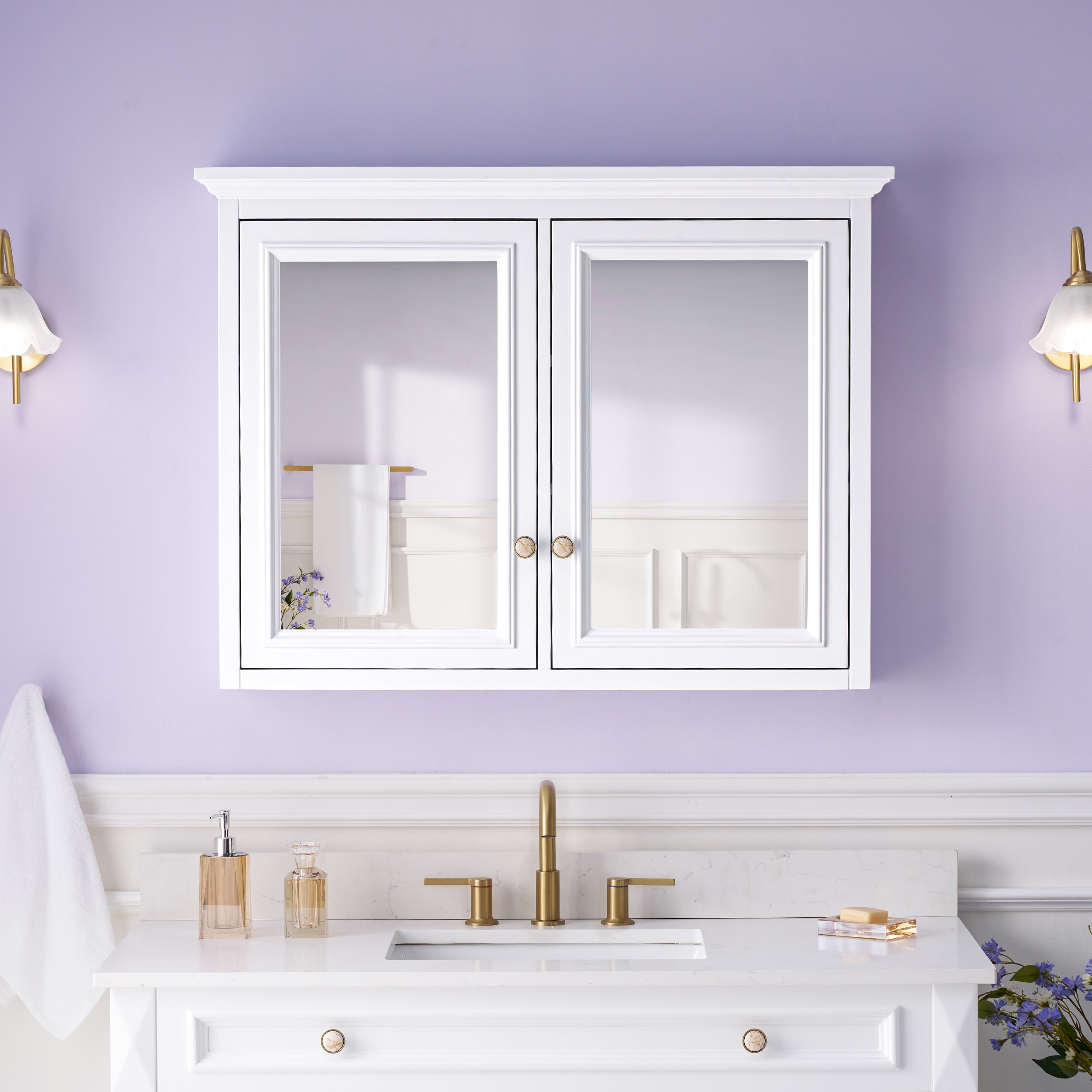 WELLFOR GRACE Medicine Cabinet Solid Wood 40-in x 30-in Surface Mount White Mirrored Rectangle Soft Close Medicine Cabinet