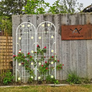 Aoibox  4 Pack Metal Garden Trellis 71 inch High 19.7 inch Wide Rustproof Outdoor Trellis for Climbing Plants Flower Support Cream White